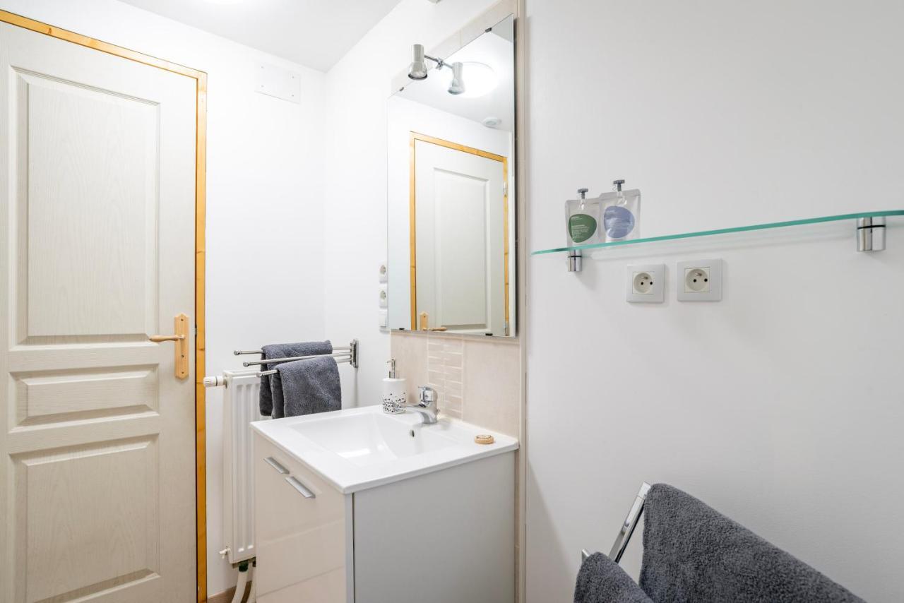 Gite Le Carpe Diem - Classe 3 Etoiles - Centre Ville - Wifi - Netflix Marmoutier Eksteriør billede